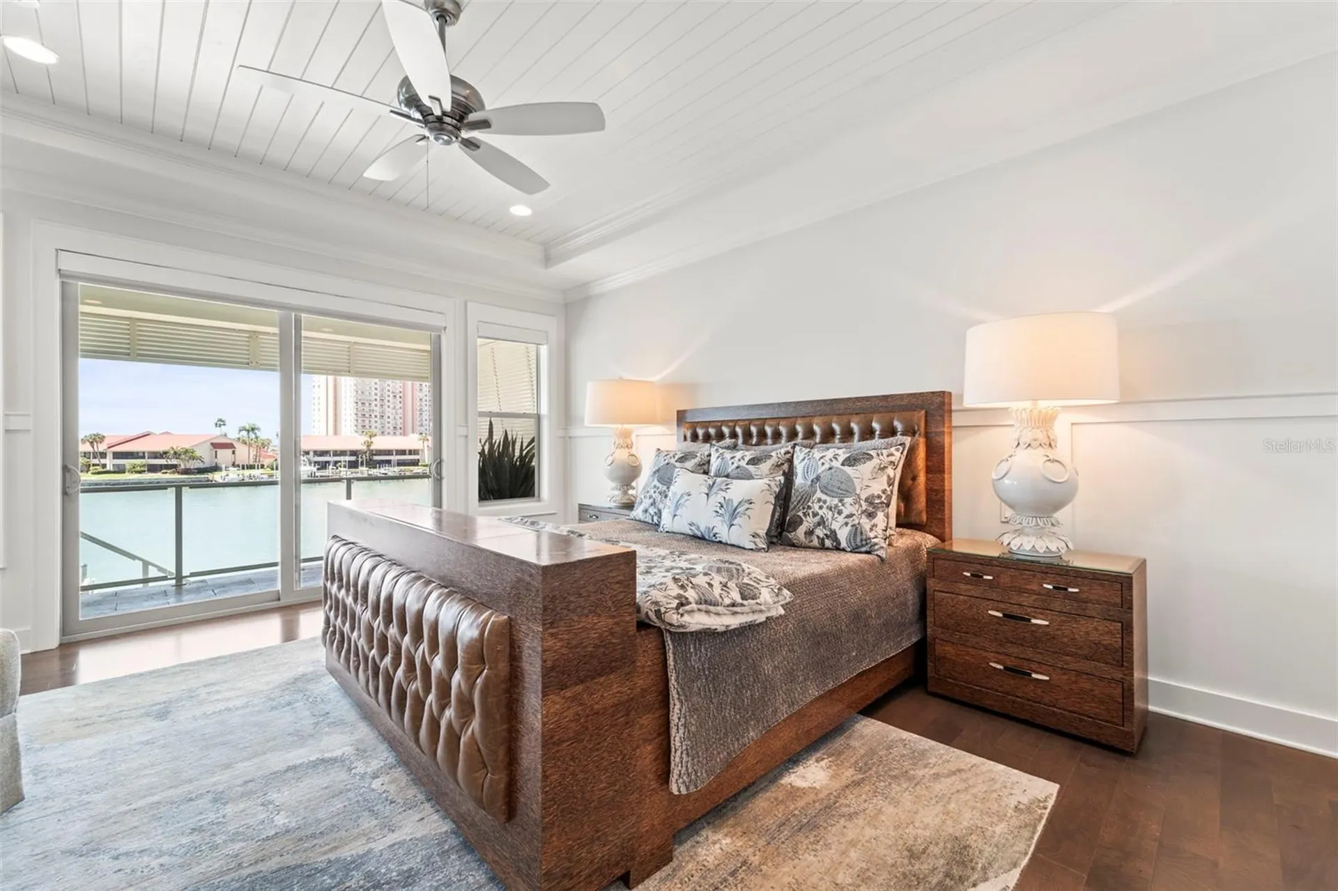 19 Bayfront Court S St Petersburg FL 33711