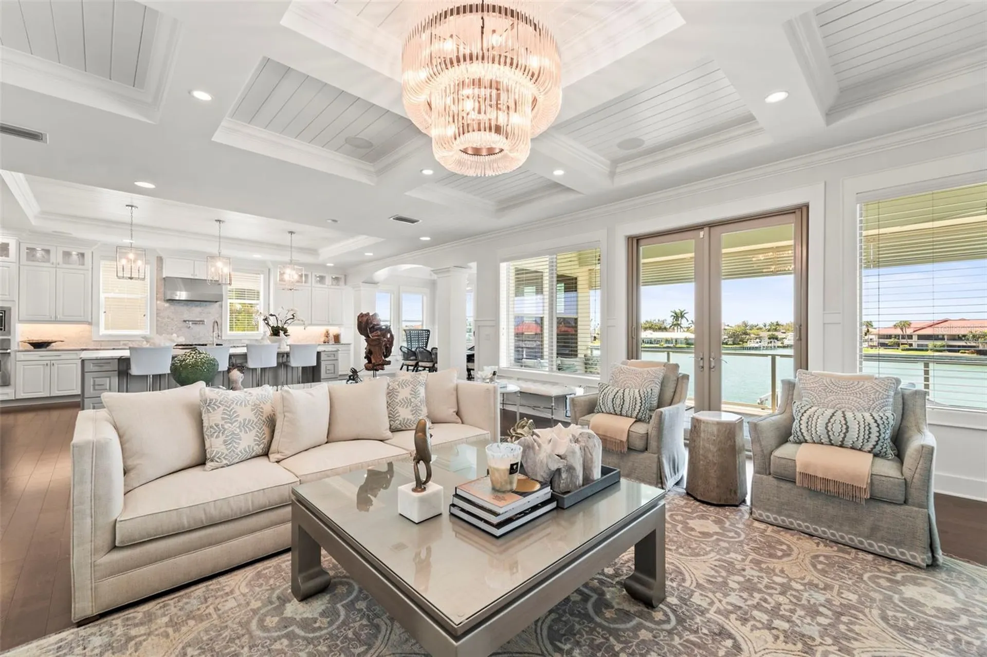 19 Bayfront Court S St Petersburg FL 33711