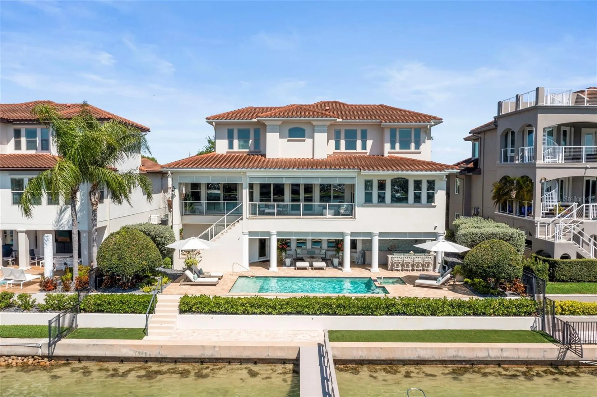 19 Bayfront Court S St Petersburg FL 33711