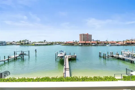 19 Bayfront Court S St Petersburg FL 33711