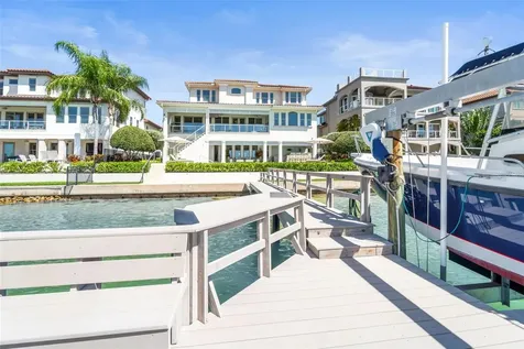 19 Bayfront Court S St Petersburg FL 33711