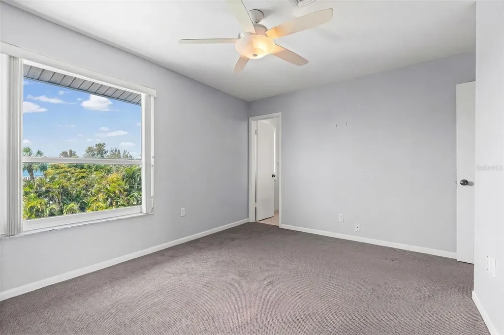3701 5th Avenue Holmes Beach FL 34217