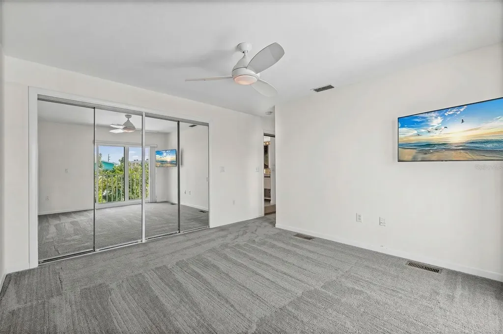 3701 5th Avenue Holmes Beach FL 34217