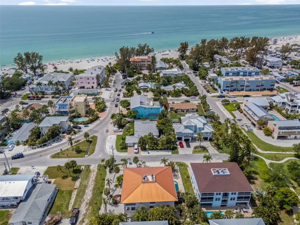 3701 5th Avenue Holmes Beach FL 34217