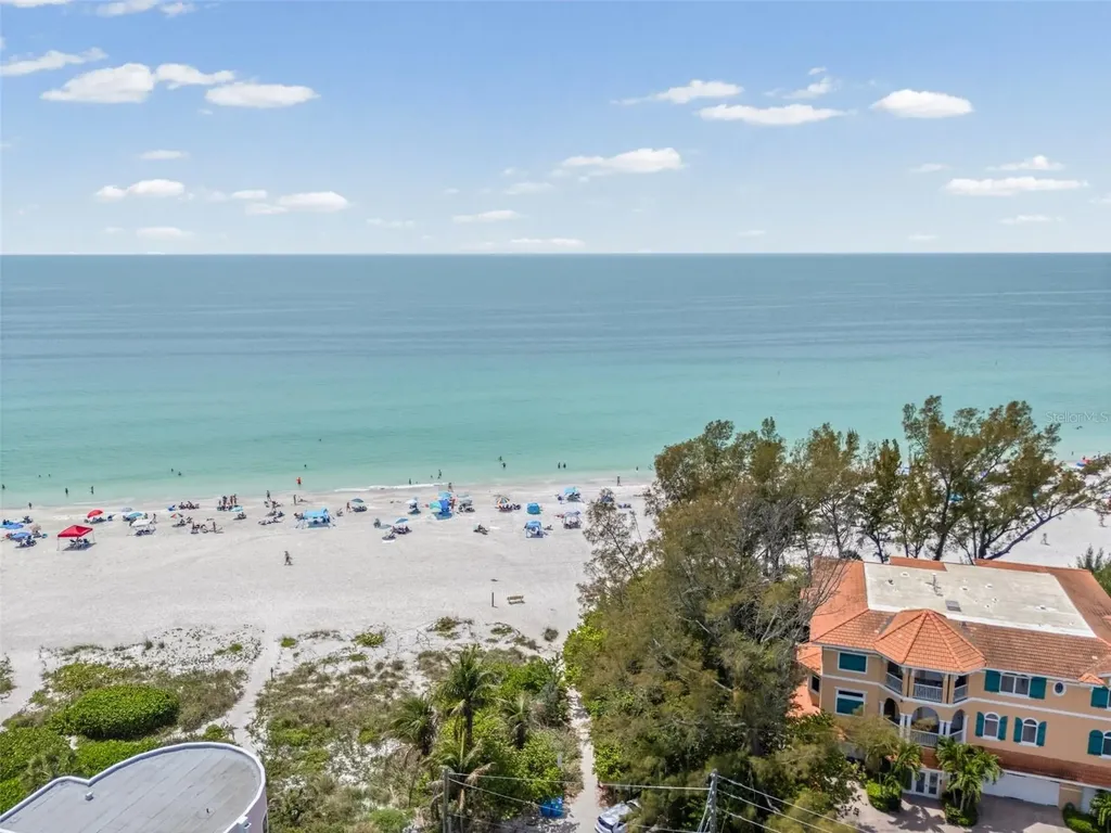 3701 5th Avenue Holmes Beach FL 34217