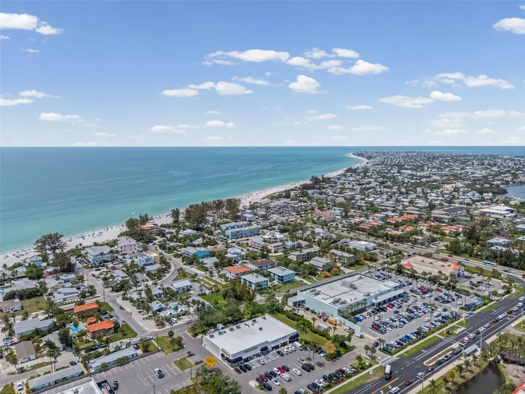 3701 5th Avenue Holmes Beach FL 34217
