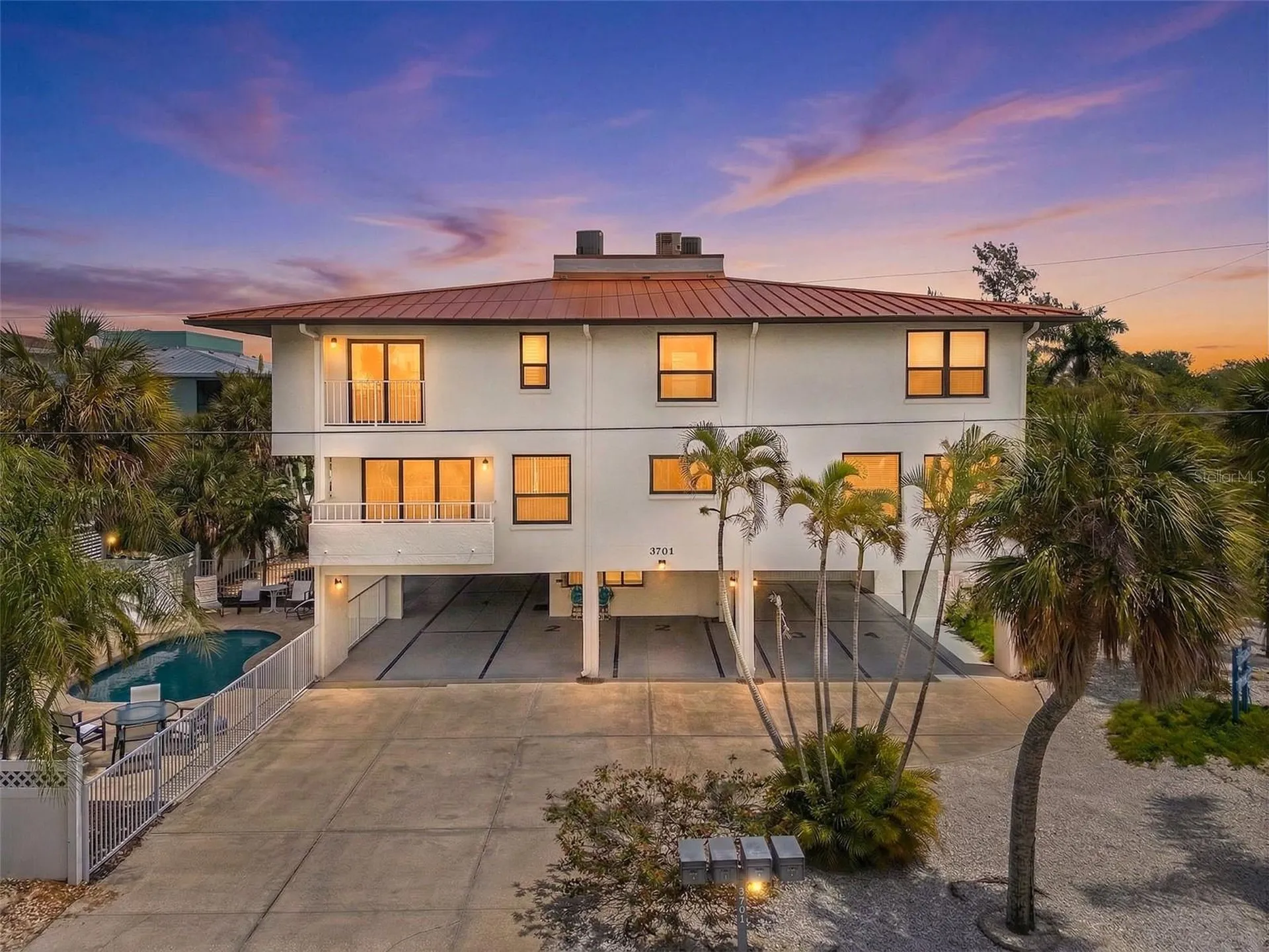 3701 5th Avenue Holmes Beach FL 34217