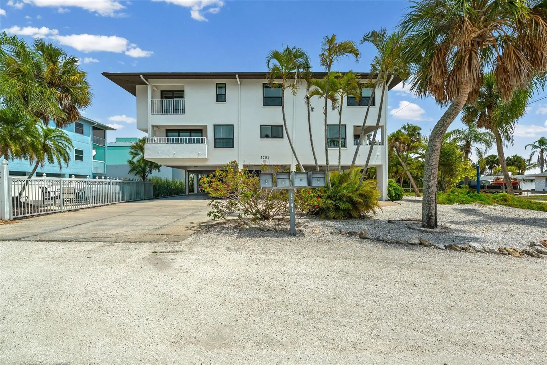 3701 5th Avenue Holmes Beach FL 34217