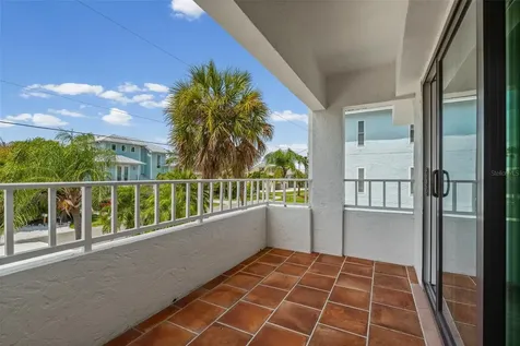 3701 5th Avenue Holmes Beach FL 34217