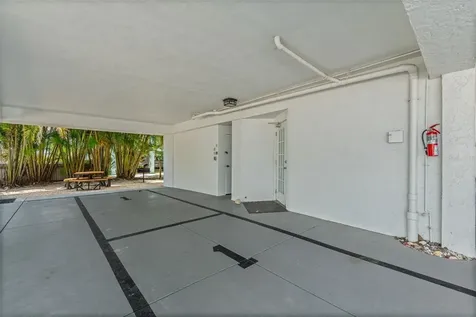 3701 5th Avenue Holmes Beach FL 34217