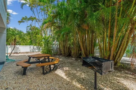 3701 5th Avenue Holmes Beach FL 34217