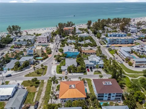 3701 5th Avenue Holmes Beach FL 34217
