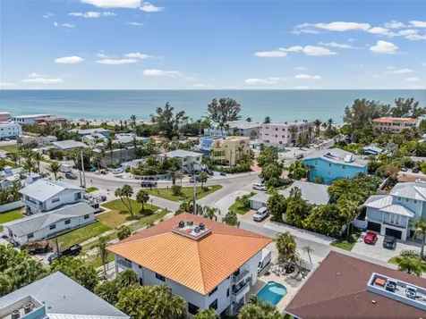 3701 5th Avenue Holmes Beach FL 34217