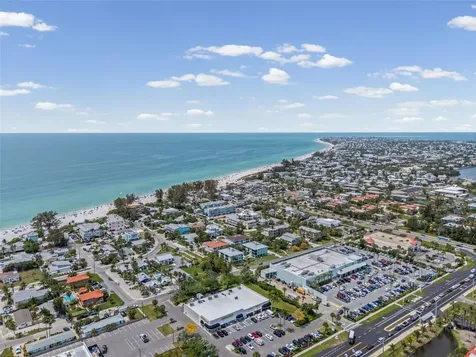 3701 5th Avenue Holmes Beach FL 34217