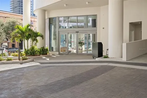 275 1st Avenue S St Petersburg FL 33701