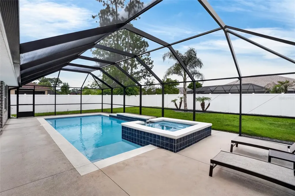 14 Farnell Lane Palm Coast FL 32137
