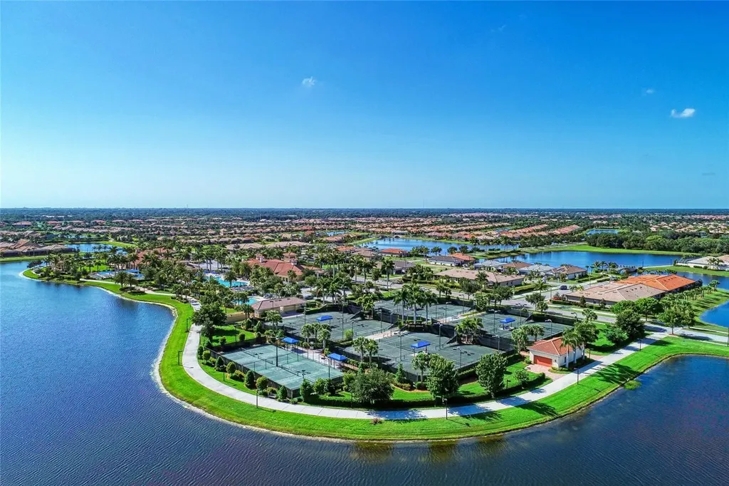 19396 Solarzano Street Venice FL 34293