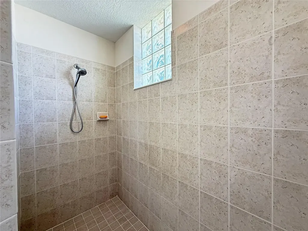 9011 Province Street Sarasota FL 34240