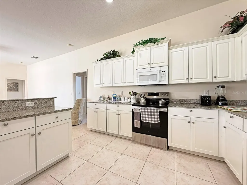 9011 Province Street Sarasota FL 34240