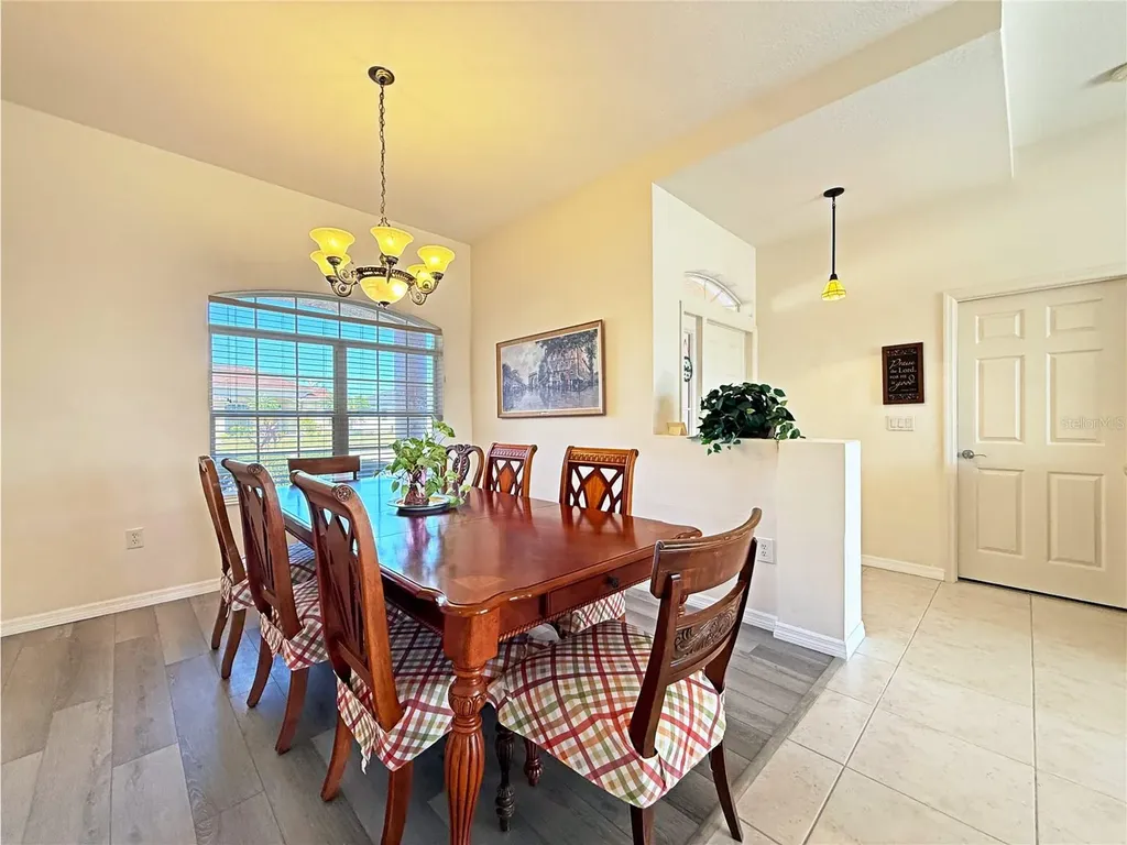 9011 Province Street Sarasota FL 34240