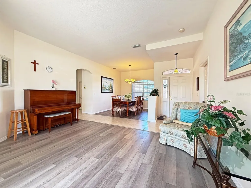 9011 Province Street Sarasota FL 34240