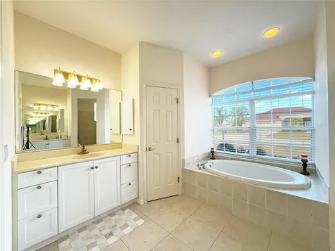 9011 Province Street Sarasota FL 34240