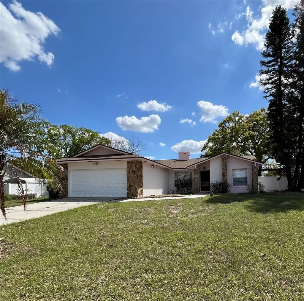 3535 Dovetail Lane N Lakeland FL 33812