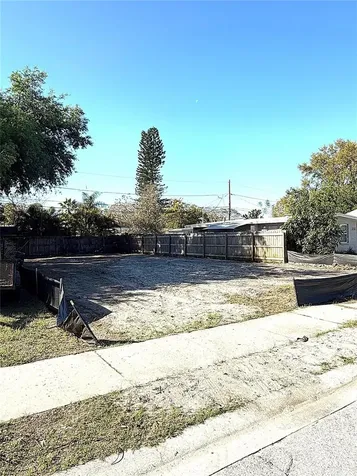 2126 43rd Avenue N St Petersburg FL 33714