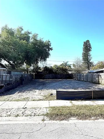 2126 43rd Avenue N St Petersburg FL 33714