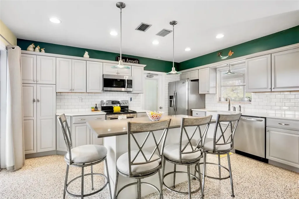 223 Roberts Road Nokomis FL 34275