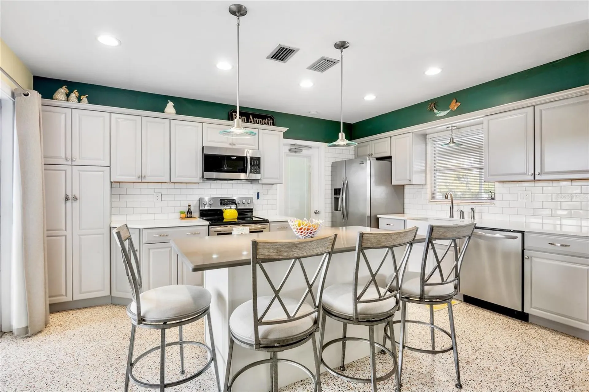 223 Roberts Road Nokomis FL 34275