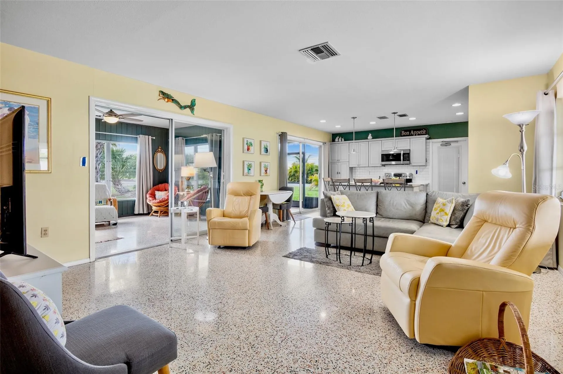 223 Roberts Road Nokomis FL 34275
