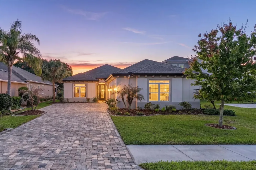 12 N Lakewalk Drive Palm Coast FL 32137