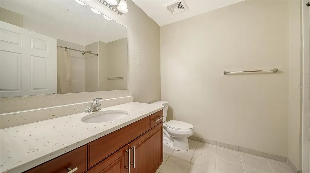 1064 N Tamiami Trail Sarasota FL 34236