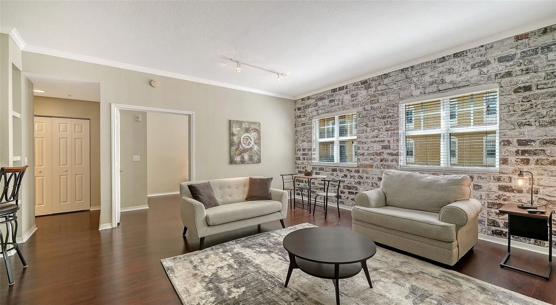 1064 N Tamiami Trail Sarasota FL 34236