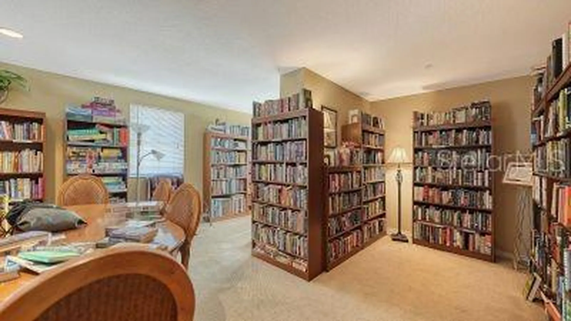 1064 N Tamiami Trail Sarasota FL 34236
