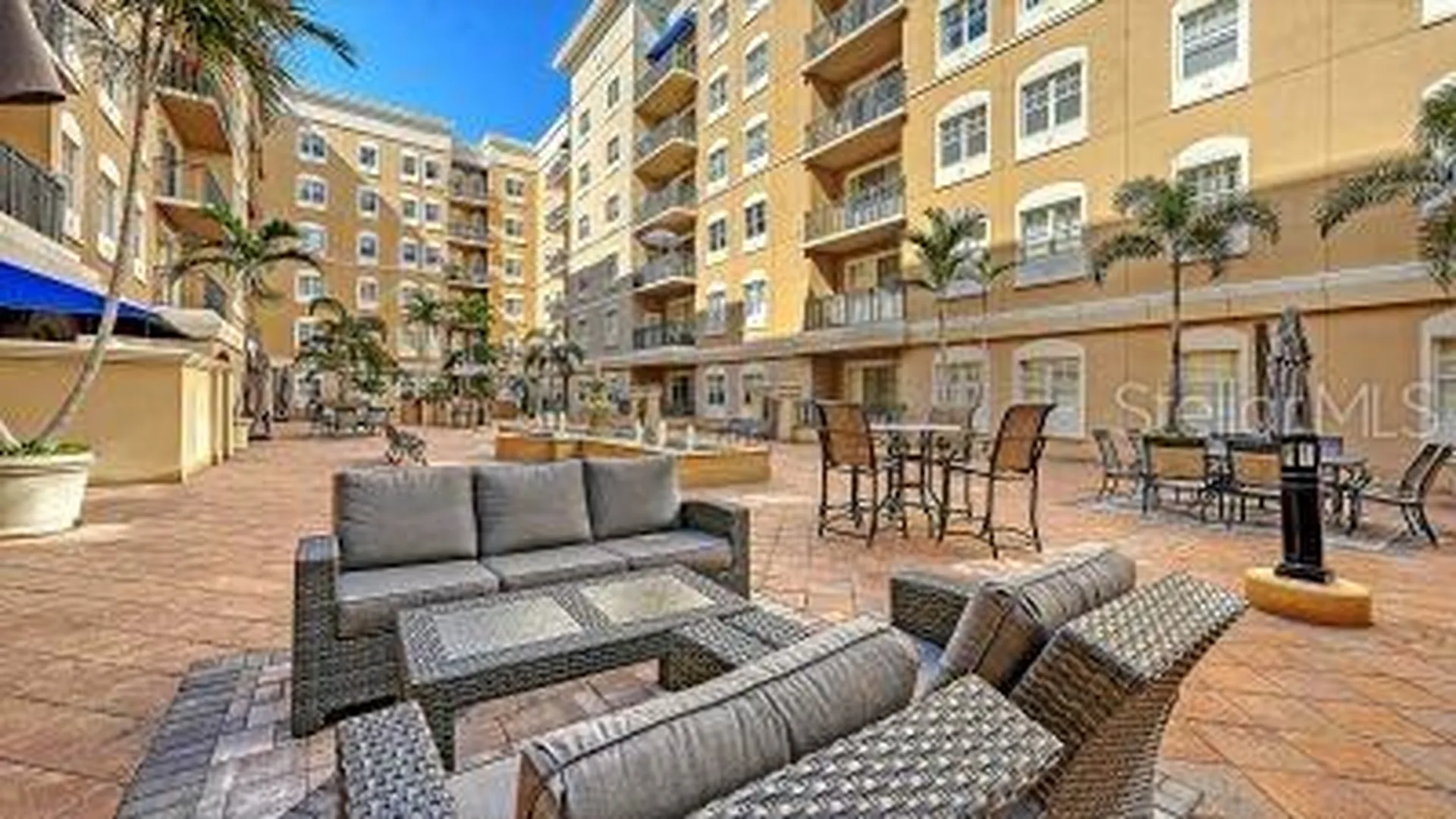 1064 N Tamiami Trail Sarasota FL 34236