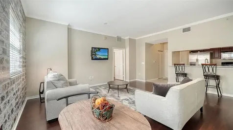 1064 N Tamiami Trail Sarasota FL 34236