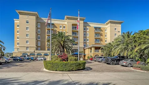 1064 N Tamiami Trail Sarasota FL 34236