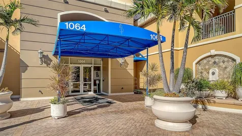 1064 N Tamiami Trail Sarasota FL 34236
