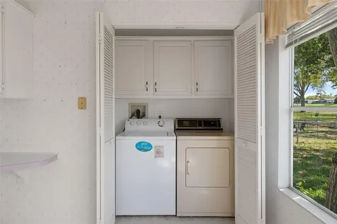 7482 Dinsmore Street Brooksville FL 34613