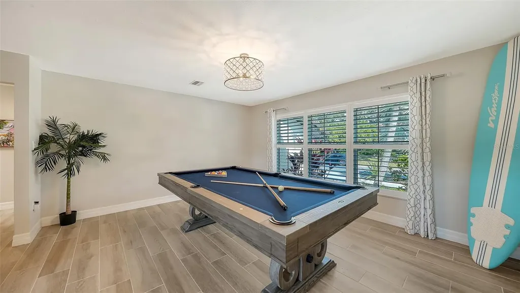 5231 Siesta Cove Drive Sarasota FL 34242