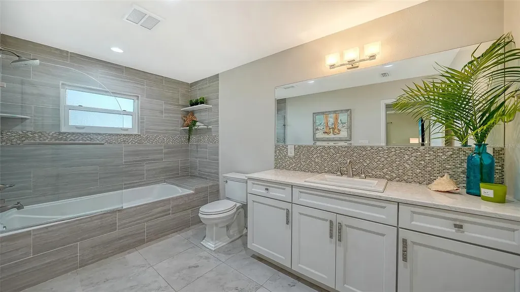 5231 Siesta Cove Drive Sarasota FL 34242
