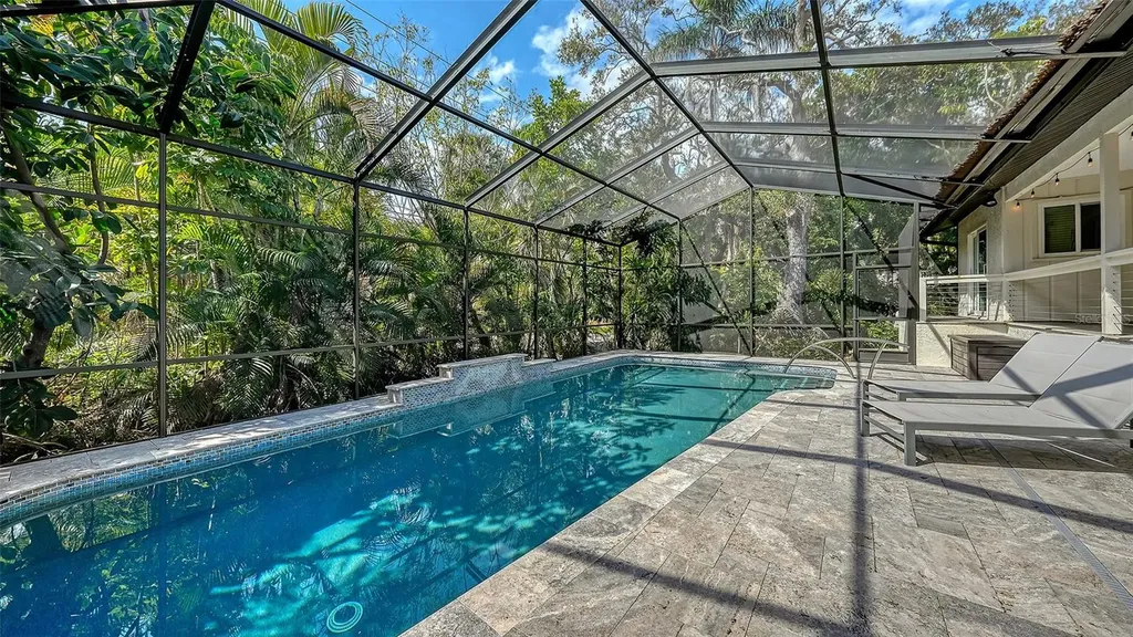 5231 Siesta Cove Drive Sarasota FL 34242