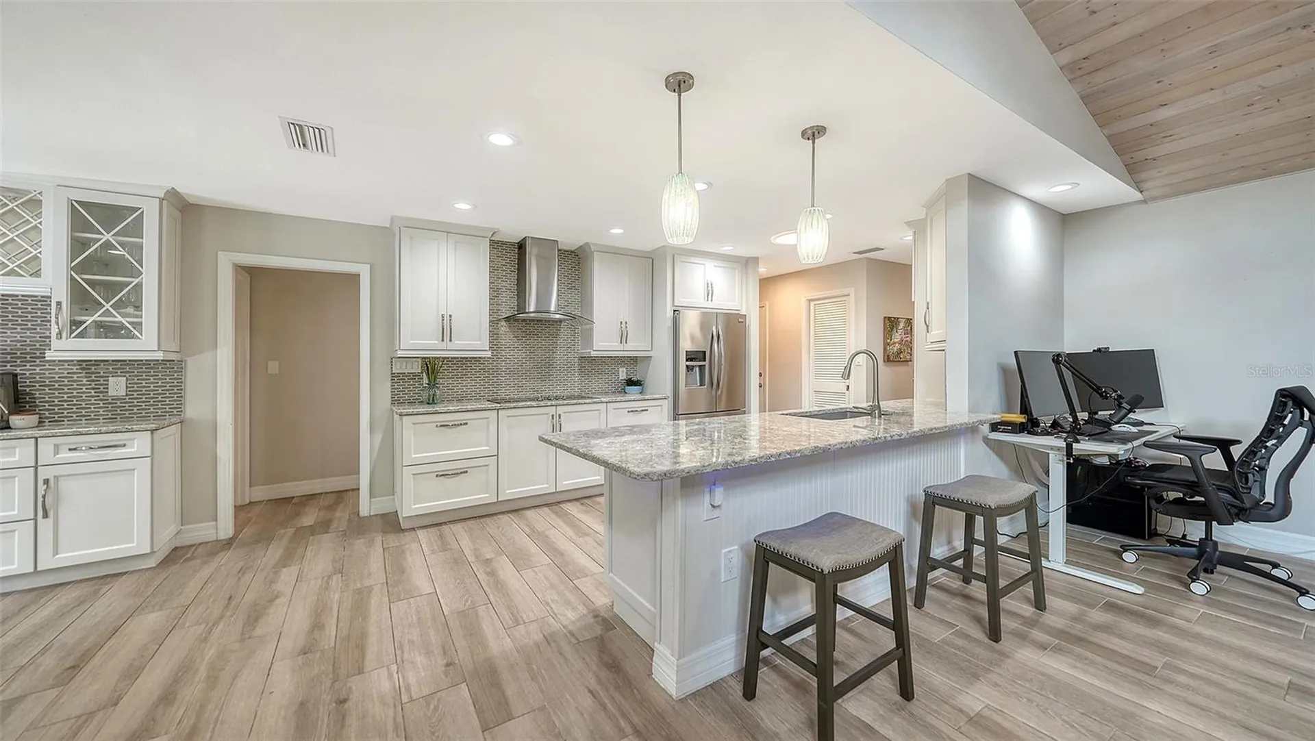 5231 Siesta Cove Drive Sarasota FL 34242