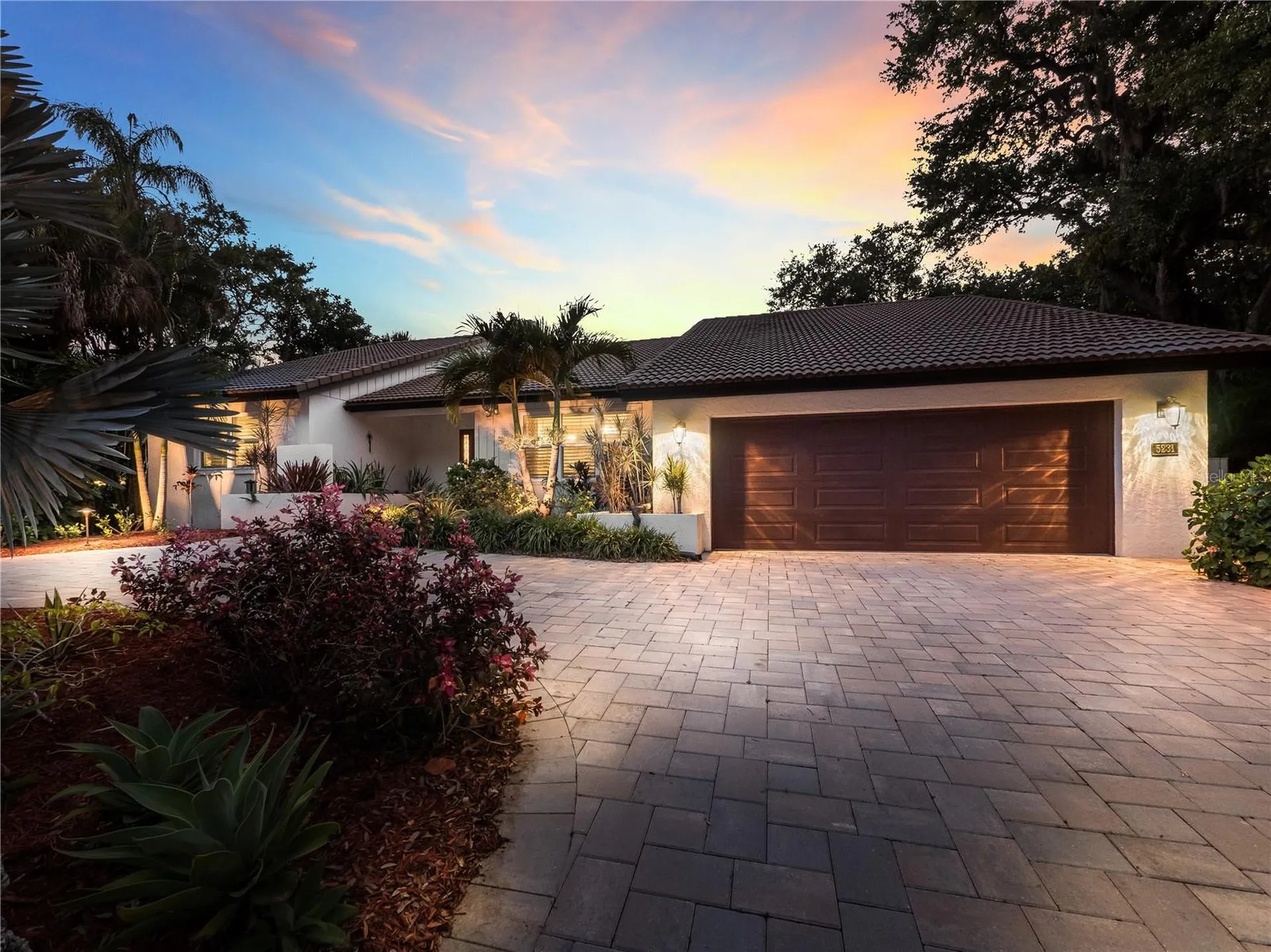5231 Siesta Cove Drive Sarasota FL 34242