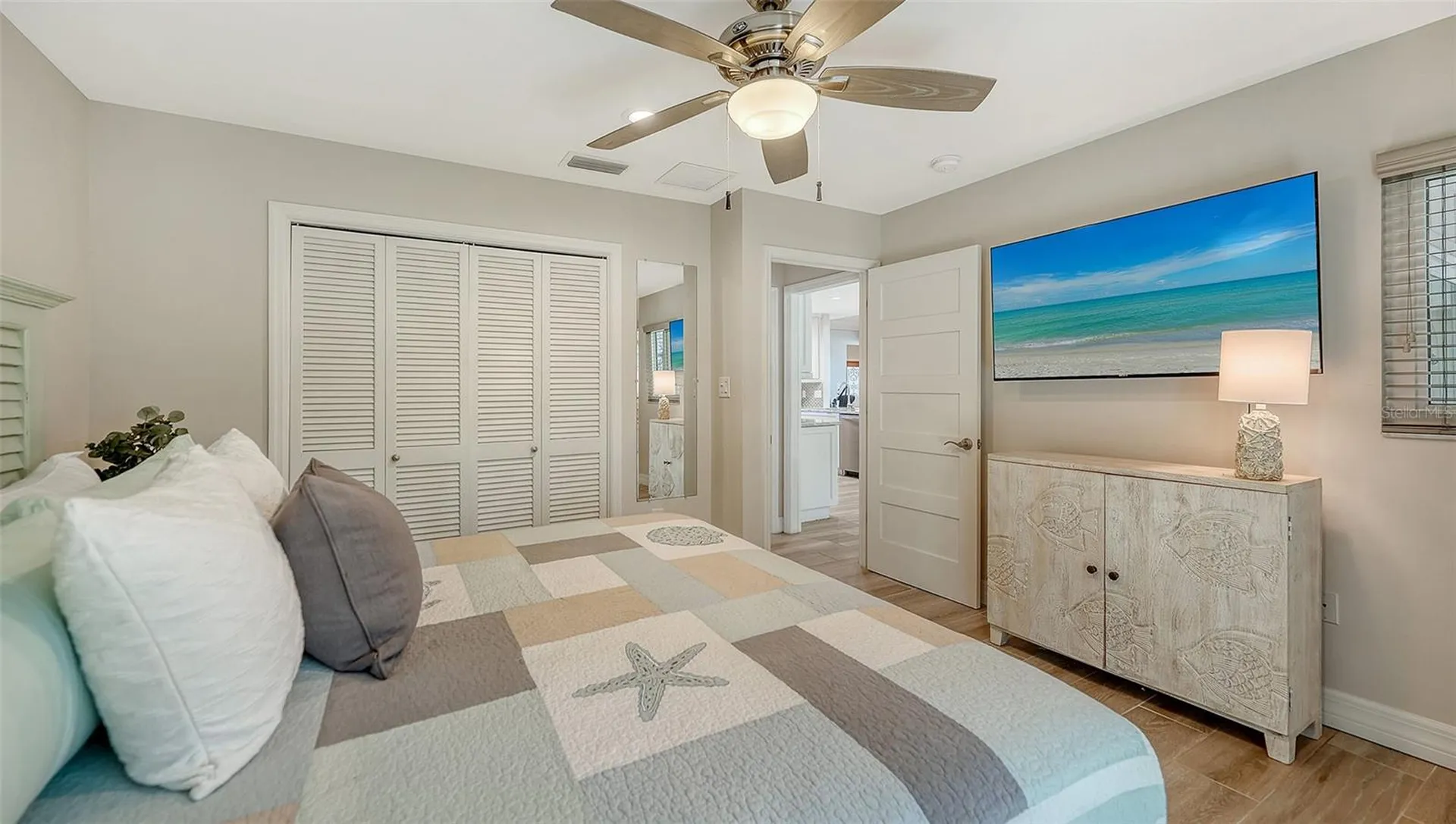 5231 Siesta Cove Drive Sarasota FL 34242