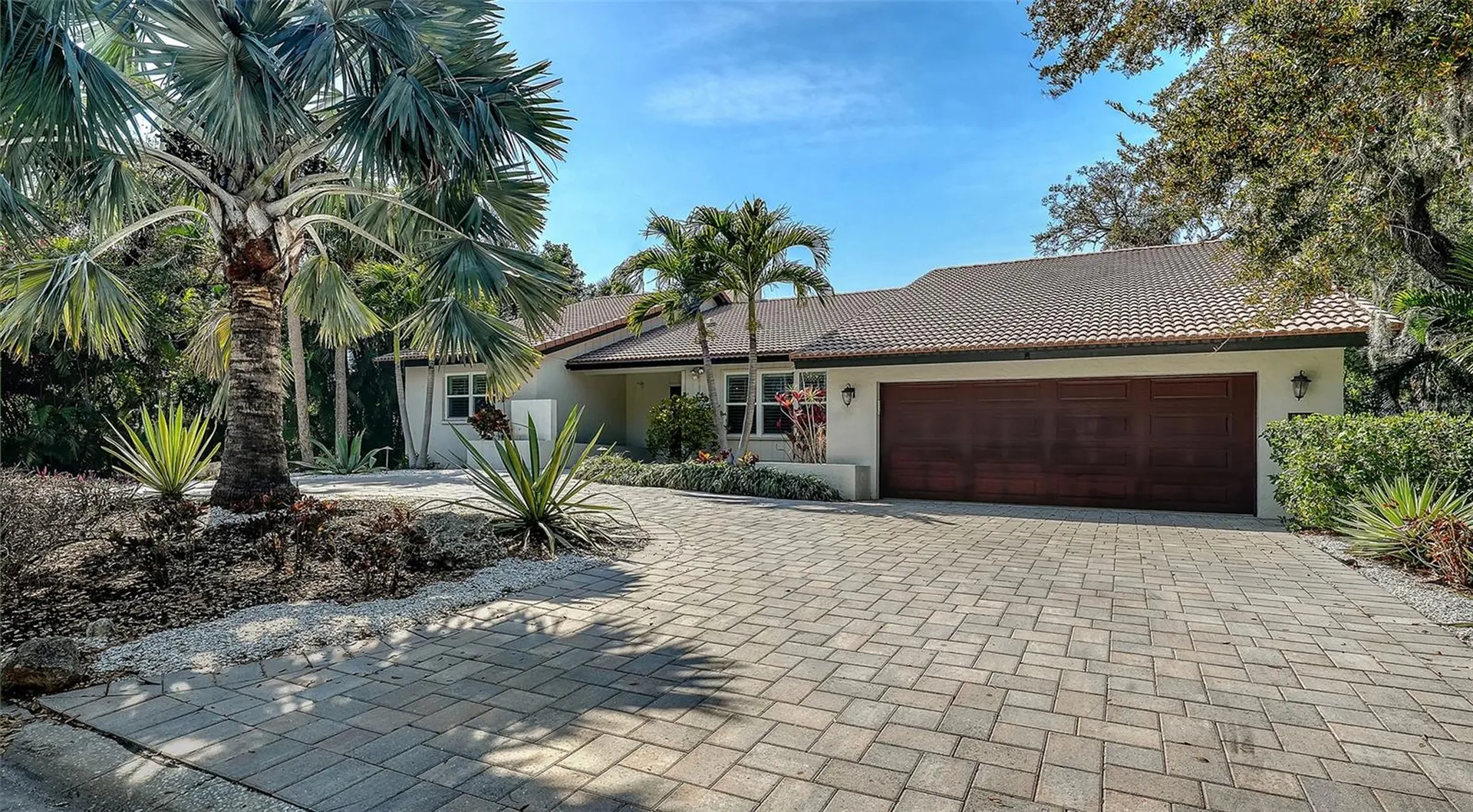 5231 Siesta Cove Drive Sarasota FL 34242