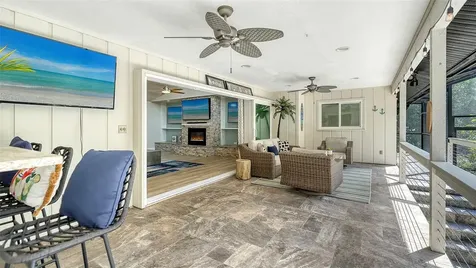 5231 Siesta Cove Drive Sarasota FL 34242