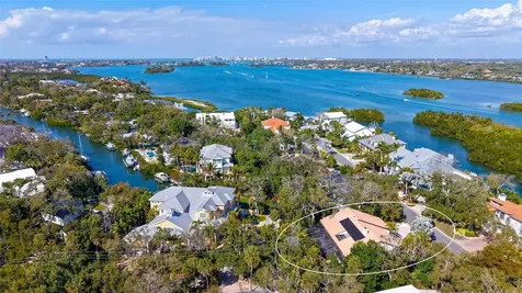 5231 Siesta Cove Drive Sarasota FL 34242